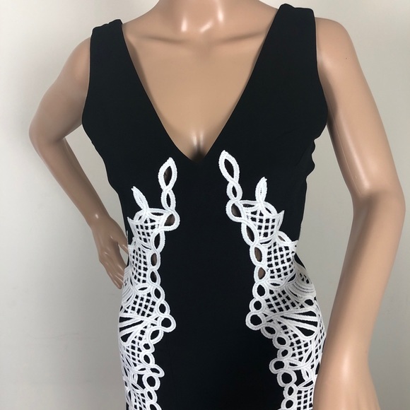 JONATHAN SIMKHAI | Appliqued Deep V-Neck Gown - Picture 8 of 13